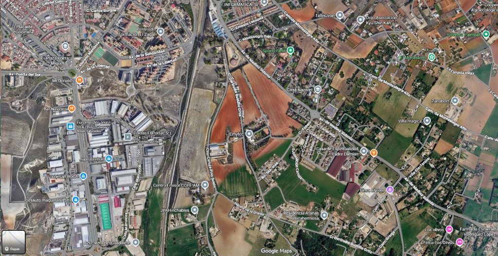 Captura satélite de Google Maps con etiquetas de calles, punto de partida para vista aérea en Mix&Design