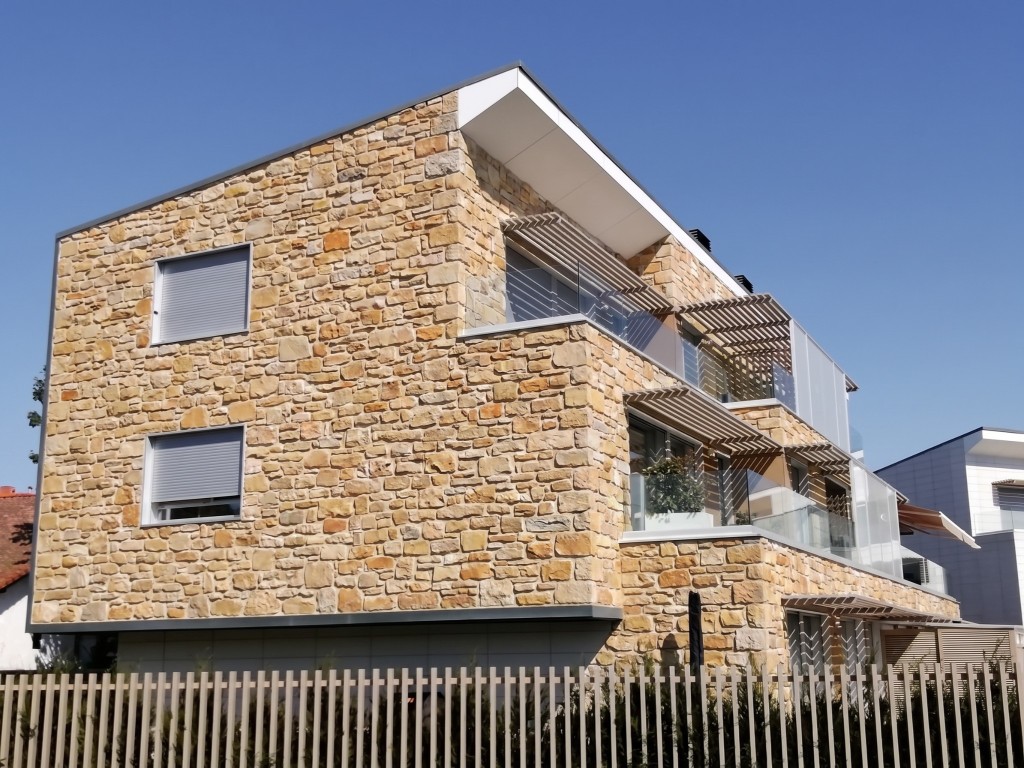 The same facade with natural stone block masonry applied in Mix&Design